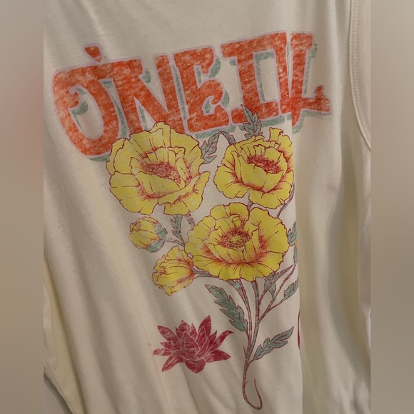 O’Neill Tank - Picture 2 of 4